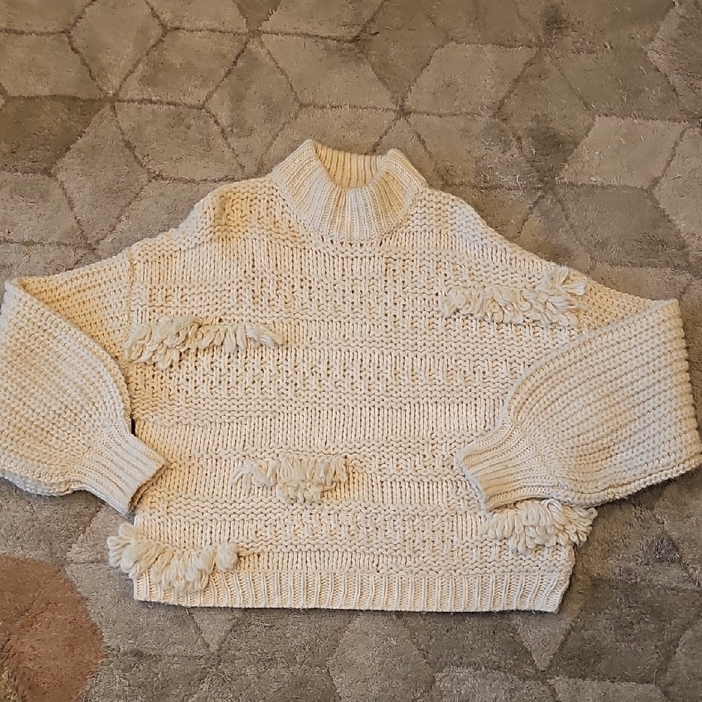 Universal Thread Cream Textured Turtleneck Sweater